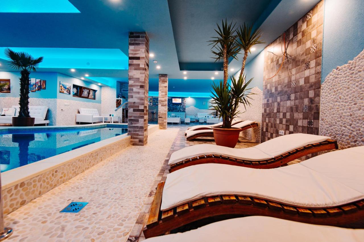 Paradisul Transilvaniei Resort Blaj Bagian luar foto